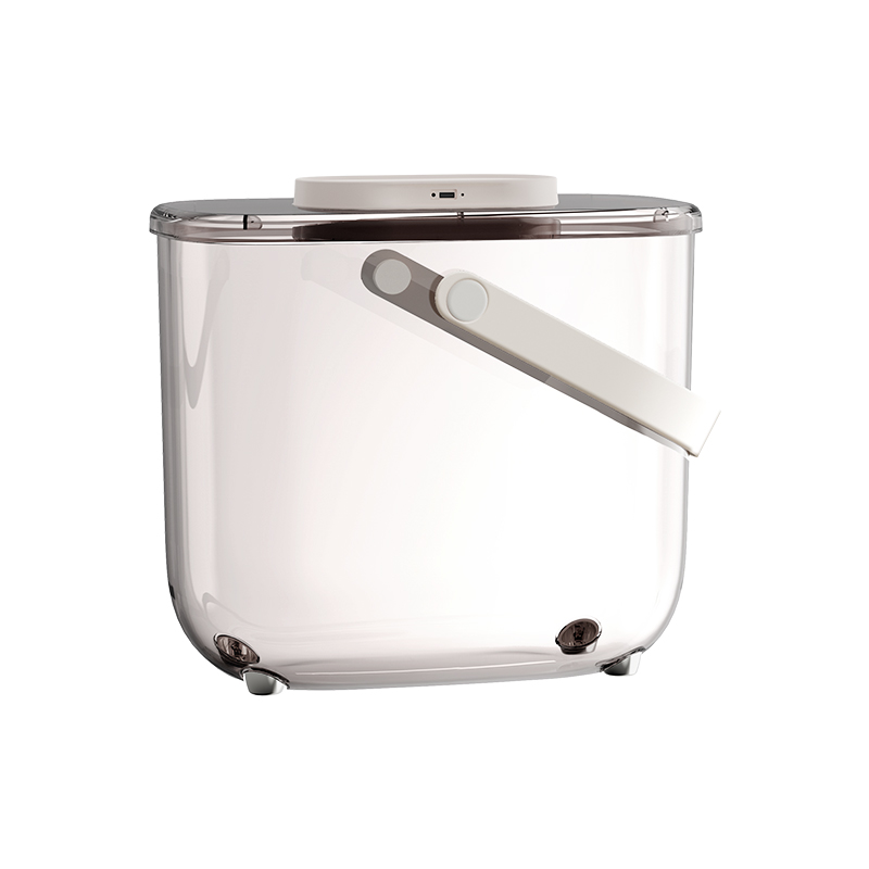 Vacuum storage bucket for storage